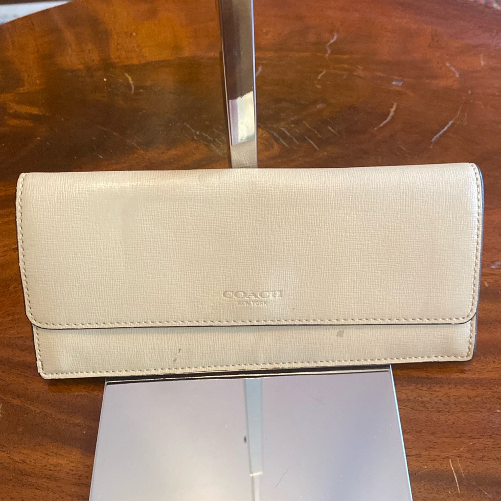 Guc. Coach Slimline, Beige Wallet.